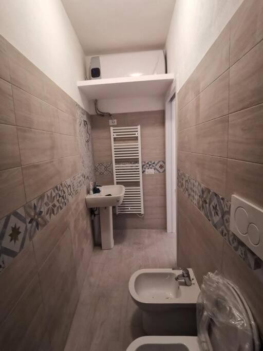 Confortable And Centrally Milan Flat Экстерьер фото